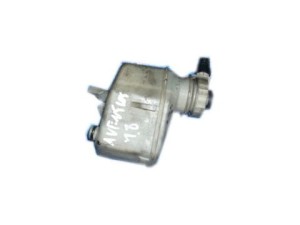 ZBIORNICZEK HAMULCOWY AVENSIS I 97-02