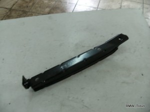 STELAŻ MOCOWANIE UCHWYT TYŁ LEWY BMW E60 E61