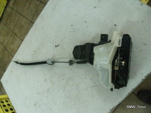 ZAMEK TYŁ PRAWY VW PASSAT B5 FL