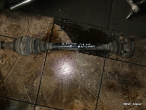 PÓŁOŚ PRZEGUB PRAWA V8 3.5 4.0 4.4 BMW E39