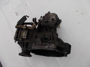 SKRZYNIA BIEGÓW VW GOLF IV LEON 1.6 16V BCB ERT