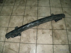 BELKA ZDERZAKA PRZÓD BORA F-VAT VW GOLF IV