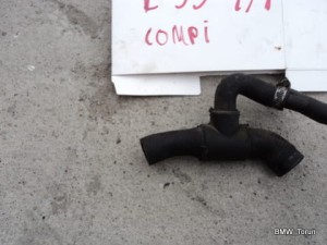 WAŻ PRZEWÓD RURA KRÓCIEC WODY BMW E38 E39 4.0 4.4