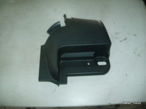 OSŁONA MASKOWNICA BAGAŻNIKA TYŁ L BMW E36 KOMBI