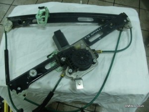 PODNOŚNIK MECHANIZM SZYBY LEWY COMPACT E46 F-VAT
