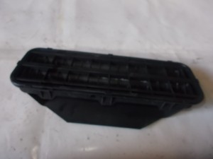 KRATKA WENTYLACJA BAGAŻNIKA LEWA E65 F-VAT